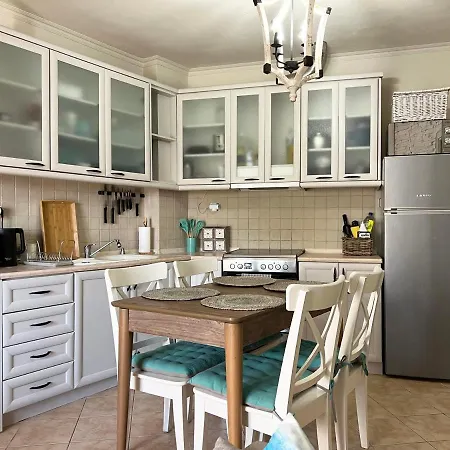Lovely 2br 30m From The Beach