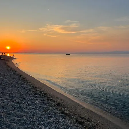 Lovely 2br 30m From The Beach Pefkochori
